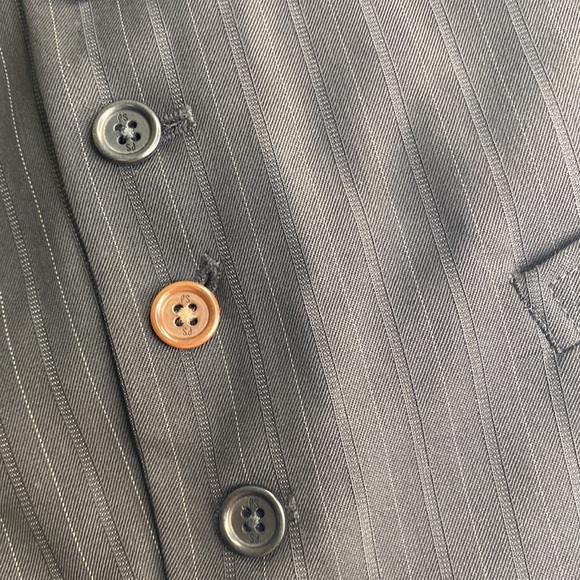 Paul Smith Men’s Vest - Picture 10 of 17